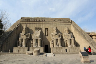 埃及阿布辛贝神庙景观