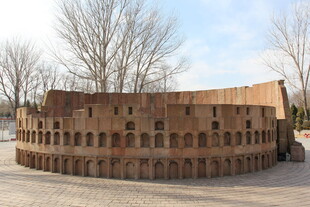 独特砖墙建筑景观