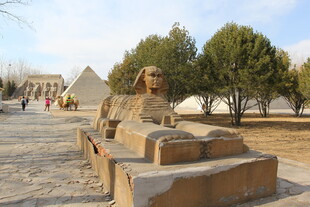 户外石狮子雕塑景观