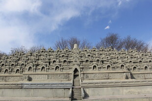 壮观阶梯式建筑景观