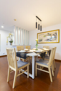 简约温馨的现代餐厅空间