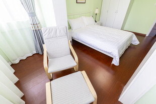 简约温馨卧室室内场景