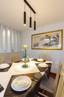 现代简约风餐厅室内布置