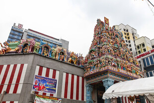 色彩缤纷的城市建筑景观