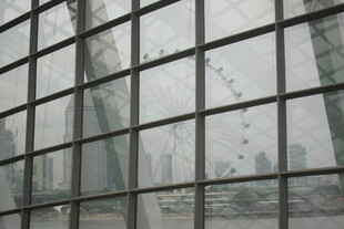 现代建筑玻璃幕墙外观