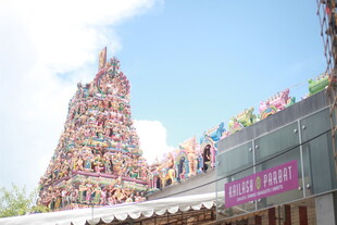 色彩斑斓的印度教寺庙建筑