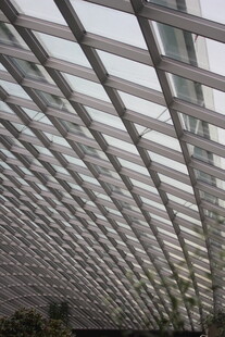 现代金属网格建筑结构