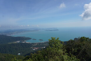俯瞰碧海青山美丽景致