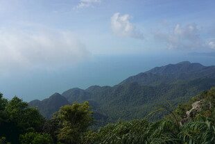 山海相依的秀丽风光