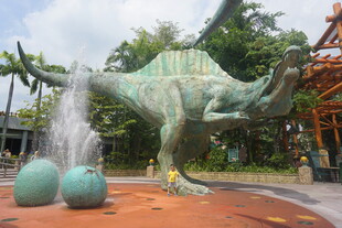 恐龙喷泉景观