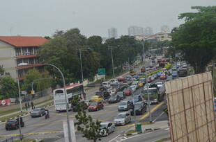 城市道路拥堵景象