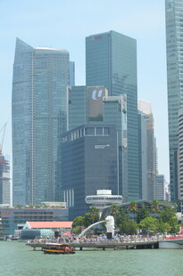 新加坡城市滨水高楼景观