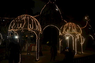 梦幻灯光拱形景观