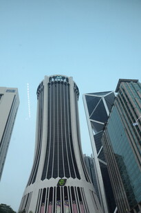 现代摩天大楼城市天际线