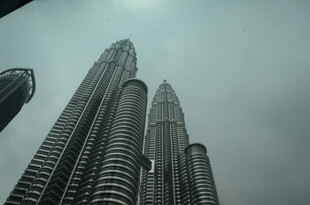 吉隆坡双子塔壮观景象