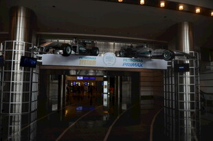 汽车展示厅入口场景