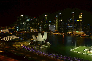 新加坡夜景璀璨滨海风光