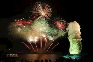 新加坡夜景烟花璀璨时刻