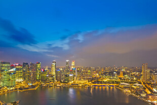 新加坡城市夜景璀璨风光