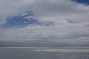 海上天空的壮阔景致