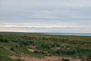 草原远眺天际线美景