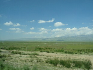 广袤草原蓝天美景