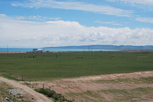 广阔草原远景风光