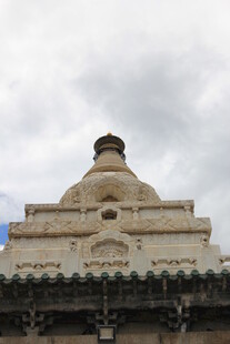 古老寺庙塔顶建筑景观