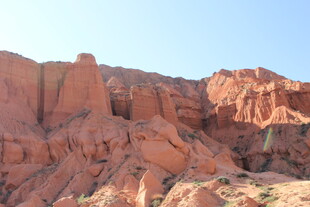 壮丽红色峡谷风光