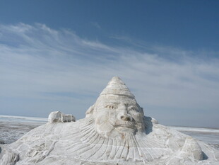 盐雕老人头像 艺术之美