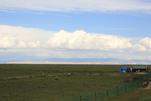 草原风光 蓝天白云下的美景