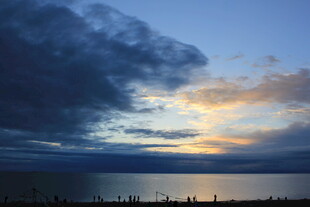 黄昏时分的云海景观