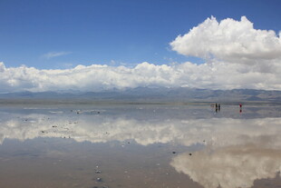 天空之镜 纯净盐湖风光
