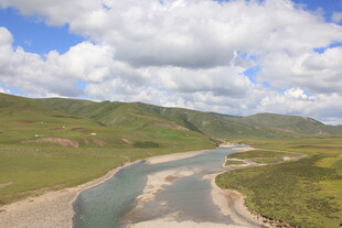 草原河流壮美风光
