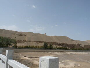 沙漠边的开阔场景