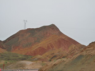 多彩山峦 尽显自然之美