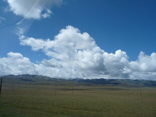 草原蓝天云朵壮美风景