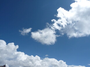 蓝天白云美景