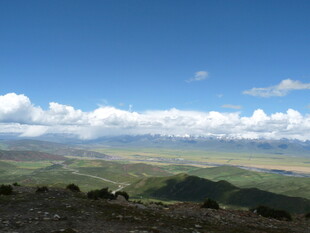 辽阔草原蓝天美景