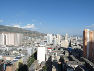 城市天际线俯瞰景观