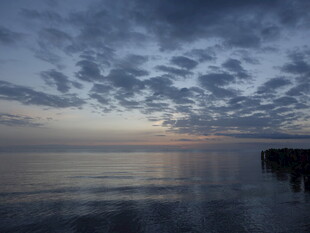 海边黄昏 静谧辽阔景象