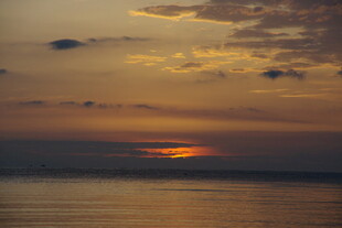 海上落日余晖美景