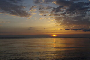 海上壮丽日落美景