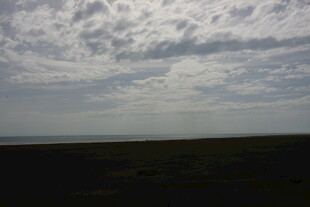 天空下的广袤原野