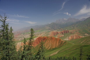 壮美多彩的山地风光