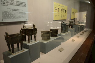 古代青铜器陈列展示