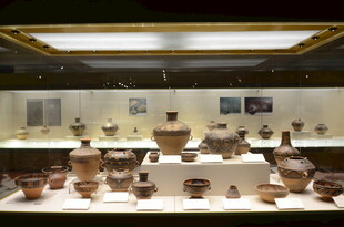 古代陶器展示