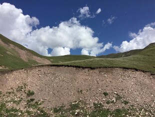 高山旷野风景图
