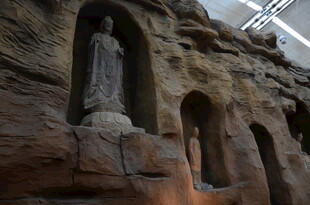 石窟佛像雕刻景观