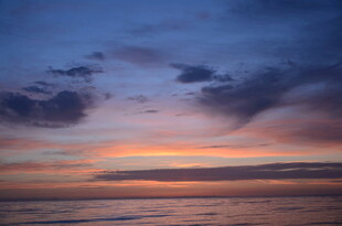 海上绚丽晚霞美景